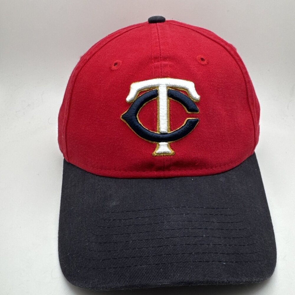 Minnesota Twins Hat Cap New Era 9Twenty Strapback Adjustable